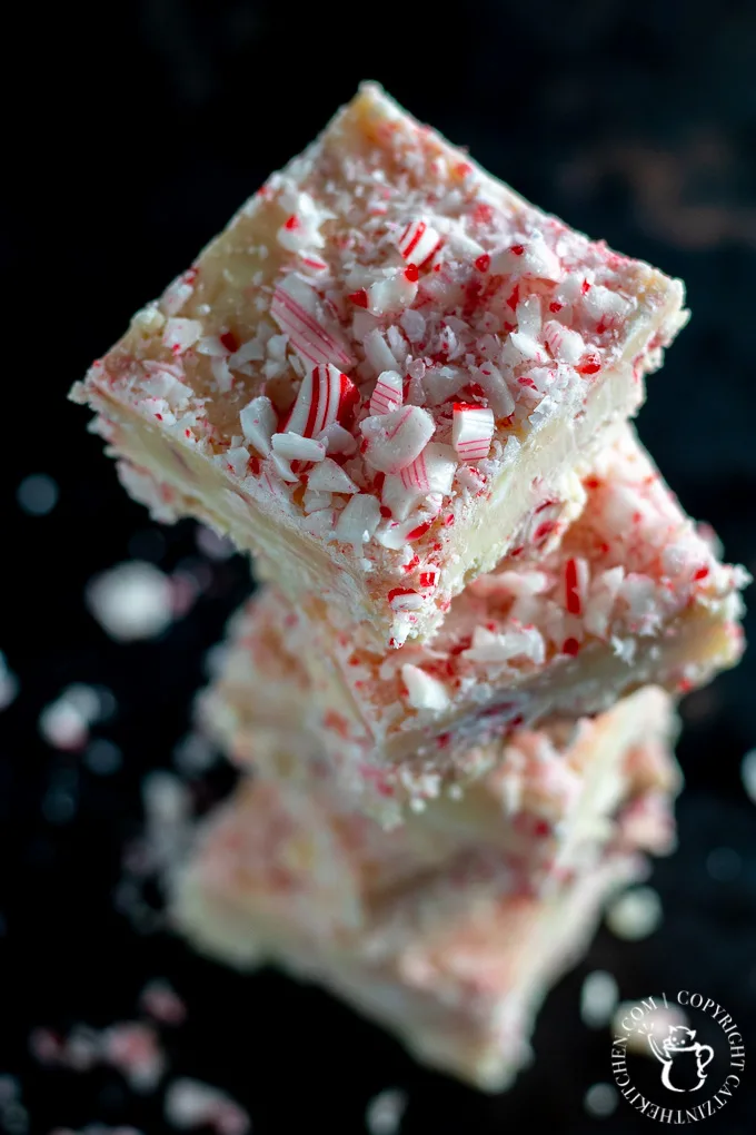 It's festive, fun, and easy! This simple recipe for yummy white chocolate peppermint fudge is a great choice for Christmas desserts or even cookie tins!