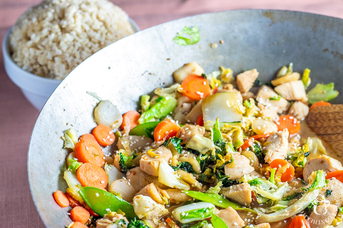 This simple, flexible recipe for honey ginger stir fry with chicken should be one of your go-to easy weeknight dinner recipes!