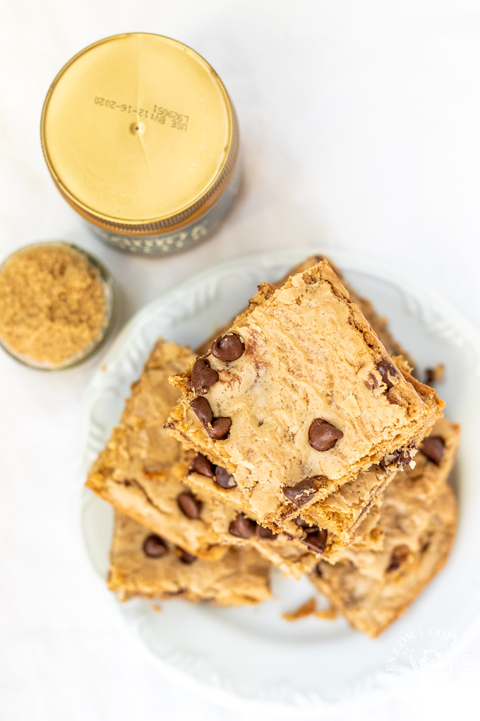 Whether you call this recipe cookie butter chocolate chip blondies or just "cookie casserole," it's just plain addictive! Bake them up with the kiddos!