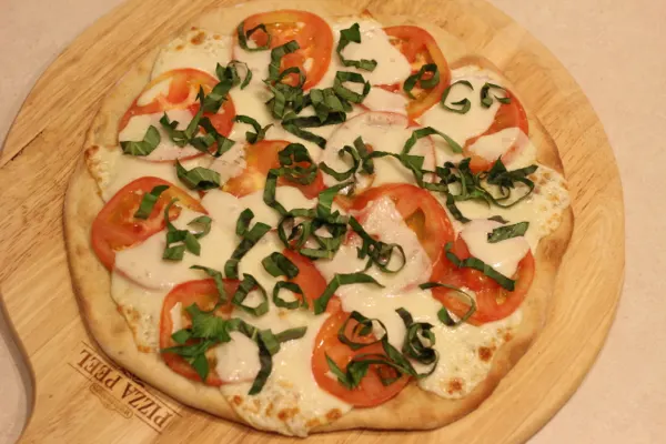 caprese pizza recipe