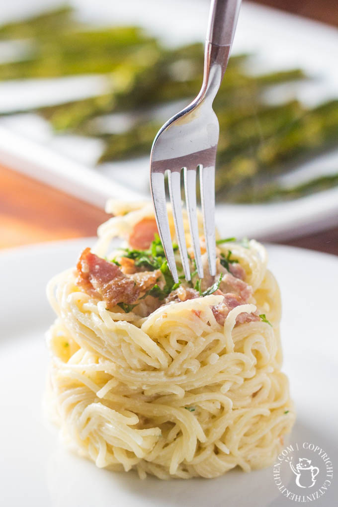 Spaghetti Carbonara | Catz in the Kitchen | catzinthekitchen.com | #spaghetti #pasta #bacon