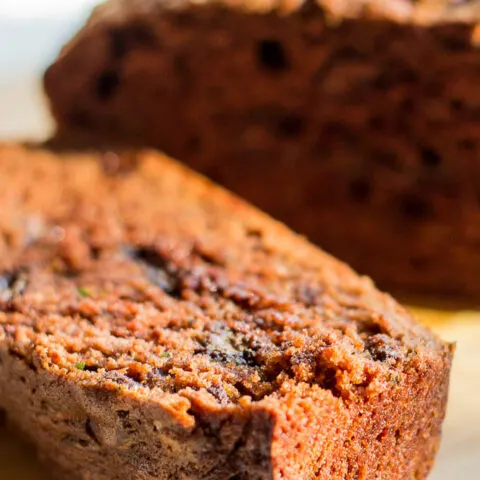 Chocolate Zucchini Bread | Catz in the Kitchen | catzinthekitchen.com | #bread #fall #zucchini