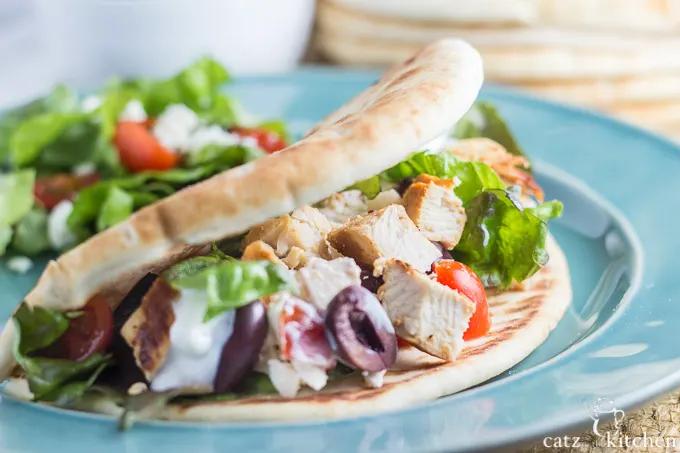 Chicken Gyros | Catz in the Kitchen | catzinthekitchen.com #Greek