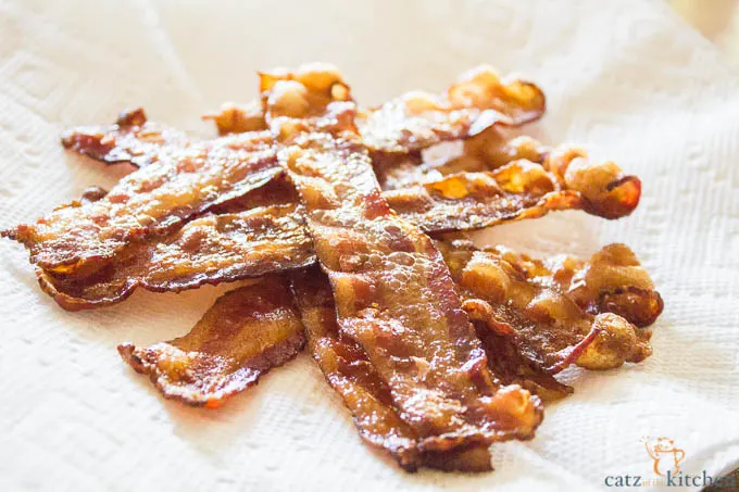 Oven Baked Bacon | Catz in the Kitchen | catzinthekitchen.com #bacon