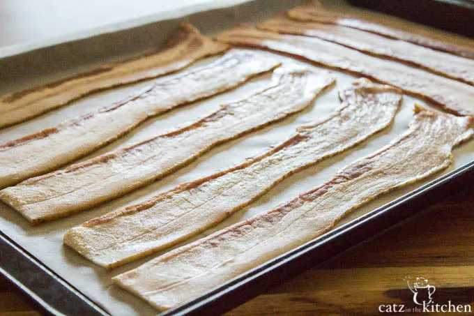 Oven Baked Bacon | Catz in the Kitchen | catzinthekitchen.com #bacon