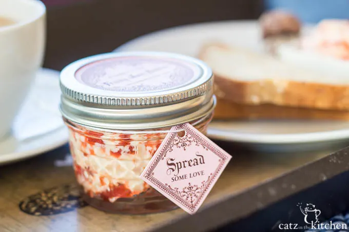 Fruity Jam Butter | Catz in the Kitchen | catzinthekitchen.com #mothersday