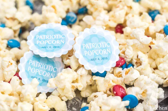 4th of July Favor: Patriotic Popcorn | Evermine Blog | www.evermine.com #ediblegift #independenceday #recipe