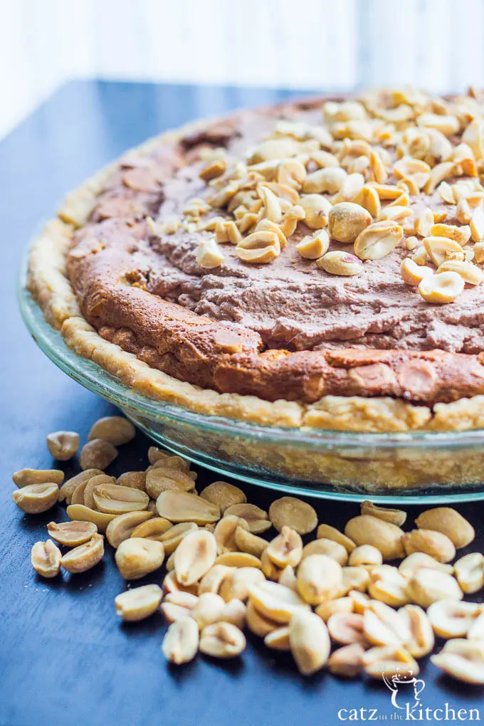 Old-Fashioned Peanut Butter Pie | Catz in the Kitchen | catzinthekitchen.com #FathersDay