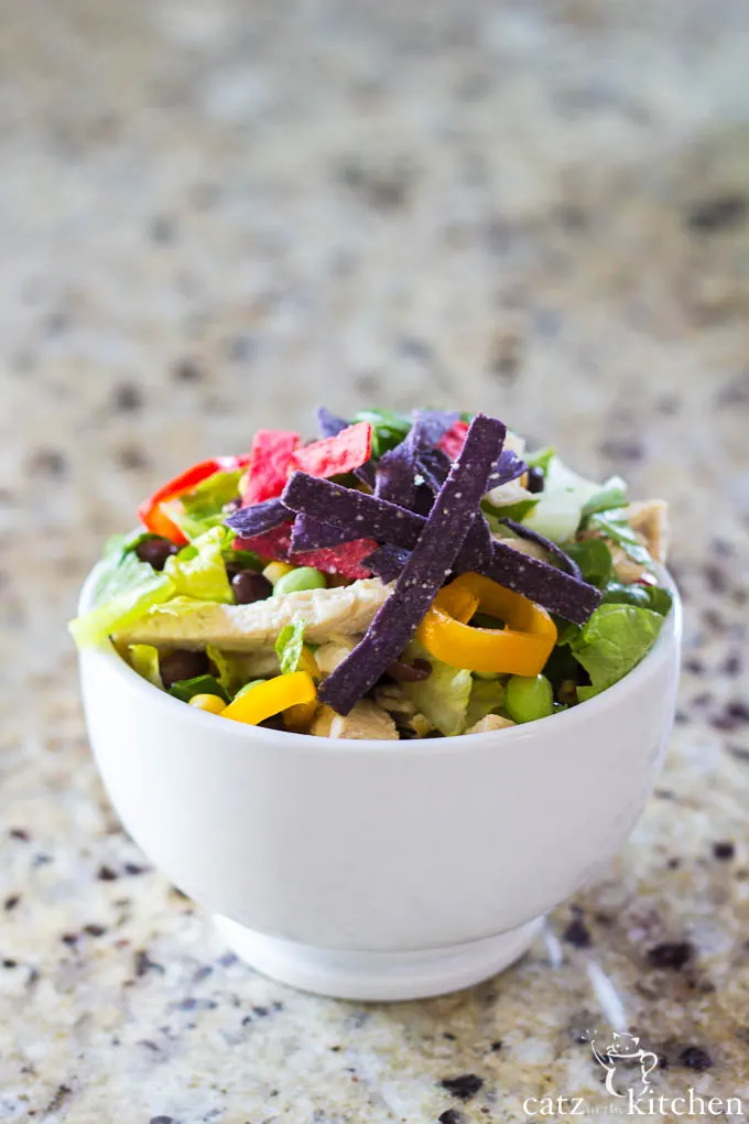 Southwest Chicken Salad | Catz in the Kitchen | catzinthekitchen.com #salad