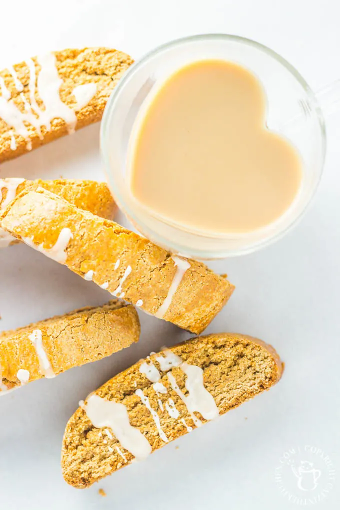 Iced Gingerbread Biscotti | Catz in the Kitchen | catzinthekitchen.com | #gingerbread #biscotti #icing