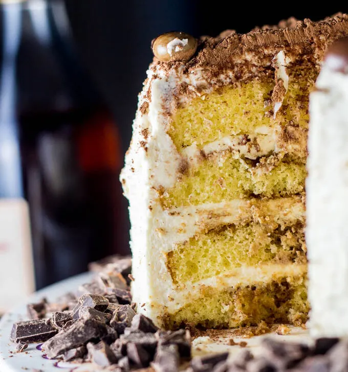 Tiramisu Cake | Catz in the Kitchen | catzinthekitchen.com | #tiramisu #cake #chocolate