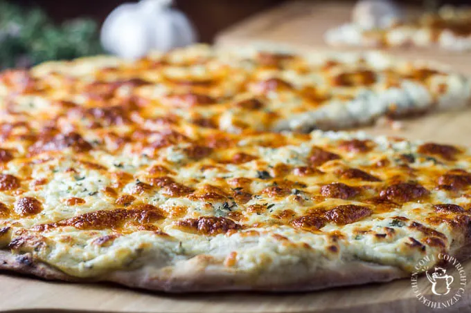 Garlic cheese pizza