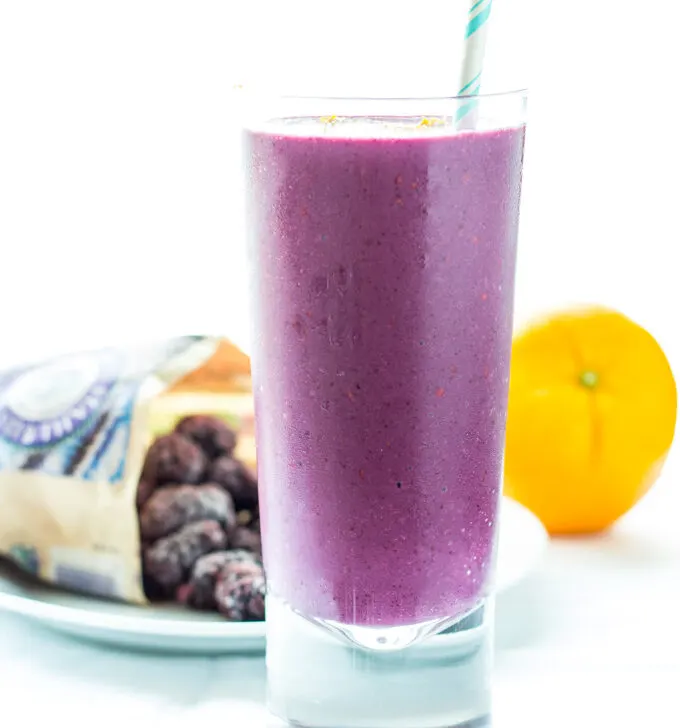 What's creamy, tasty, and healthy, made with nonfat frozen yogurt and delicious Oregon blackberries? This Orange & Ginger Blackberry Smoothie!