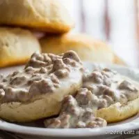 Easy Biscuits and Gravy