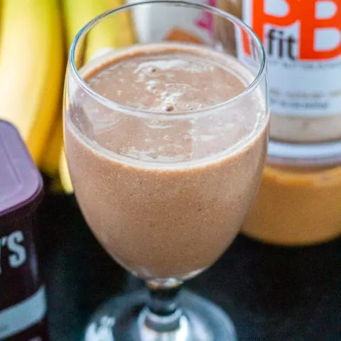 Craving a chocolate shake, but want to avoid the calories? We've got you covered with this healthy chocolate peanut butter shake. Try adding protein, too!