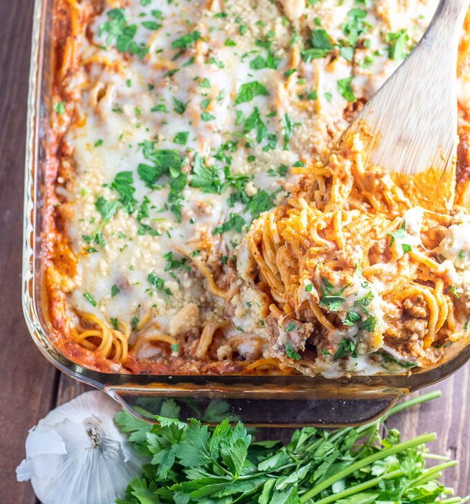 These easy recipe for a quick baked spaghetti is perfect for a family meal at home, or better yet, bringing a meal to someone who needs one!