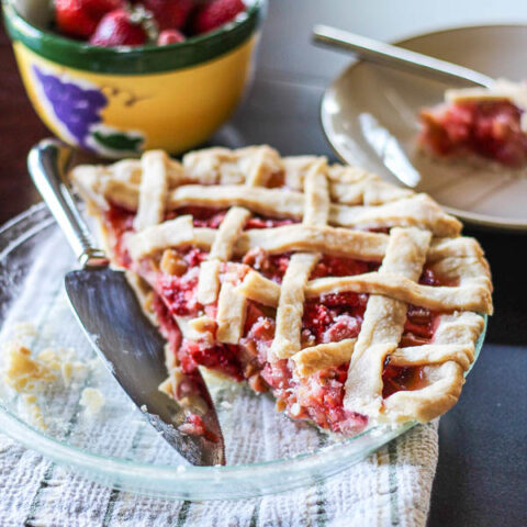 Rhubarb & Strawberry Pie