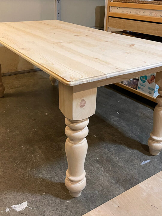 https://catzinthekitchen.com/wp-content/uploads/2022/06/Classic-Farmhouse-Table-21-540x720.jpg