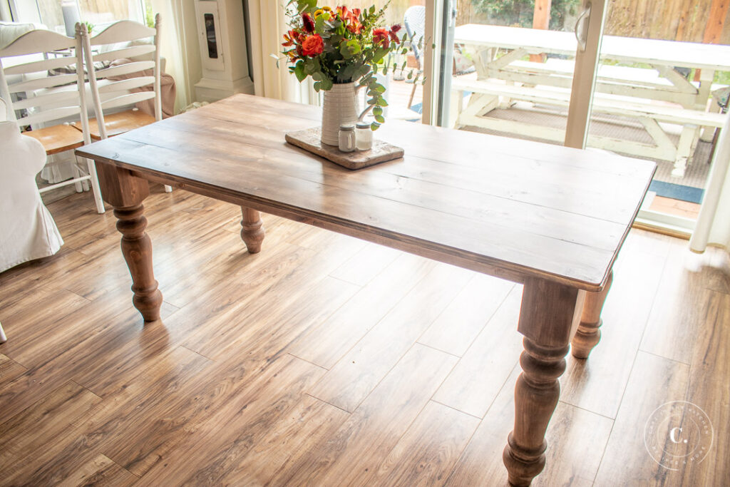 DIY Classic Farmhouse Kitchen Table project 