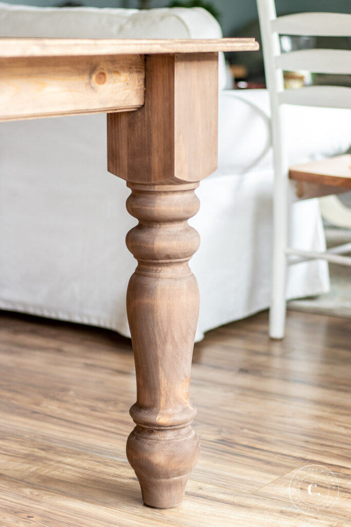 DIY Classic Farmhouse Kitchen Table leg close up 