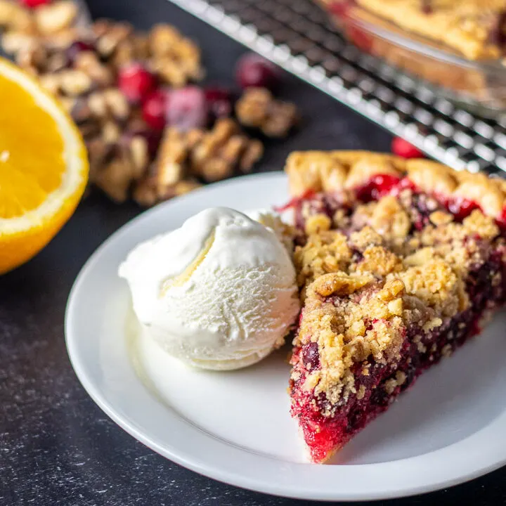 Easy Cranberry Streusel Pie