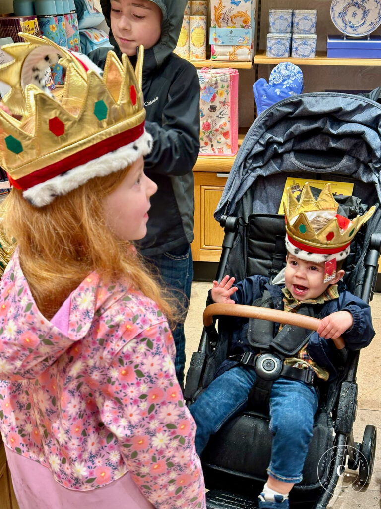 Cadáin and Ruby in the Windsor Castle gift shop 