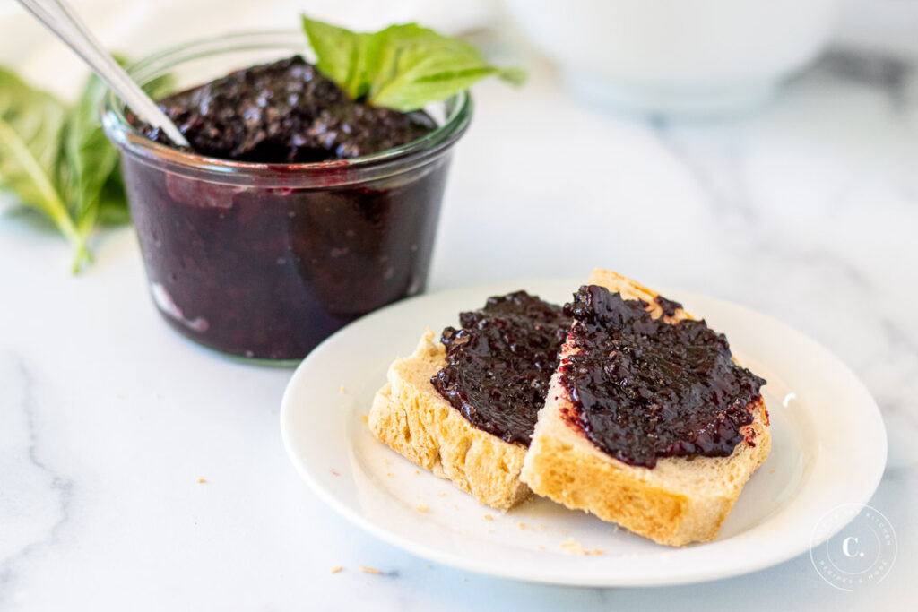 Blackberry and Basil Jam with bread 